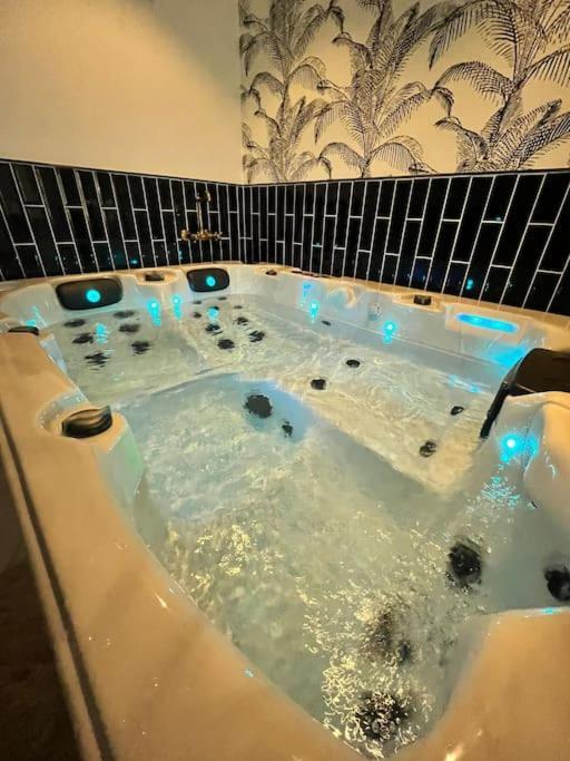 Romantique Room St Michel De Lanes Сен-Мишель-де-Ланес Экстерьер фото